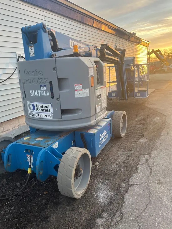 2014 Genie Z-34/22N Articulating Boom Lift