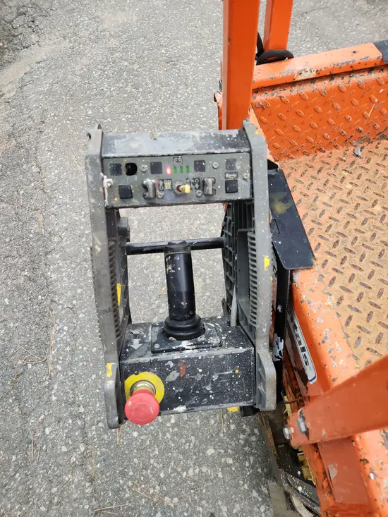 2017 JLG 1932R Scissor Lift