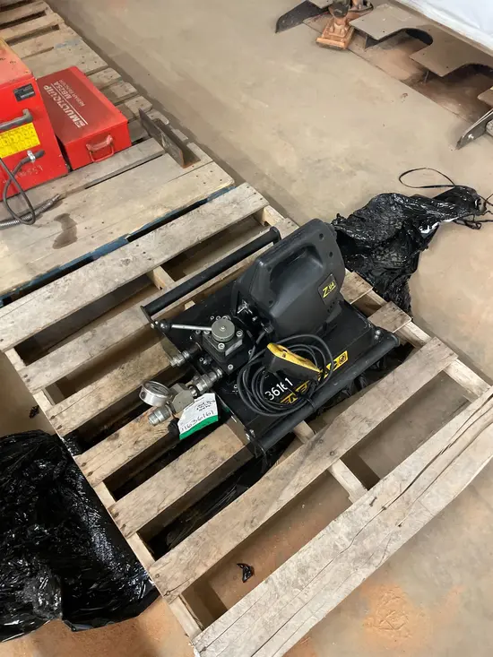 2019 ENERPAC ZE5440SG-FGHL Pump