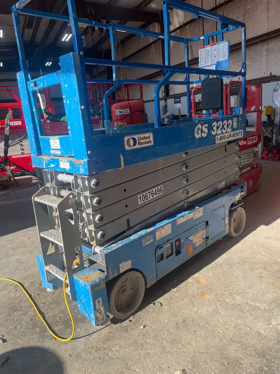 2017 Genie GS-3232 Scissor Lift