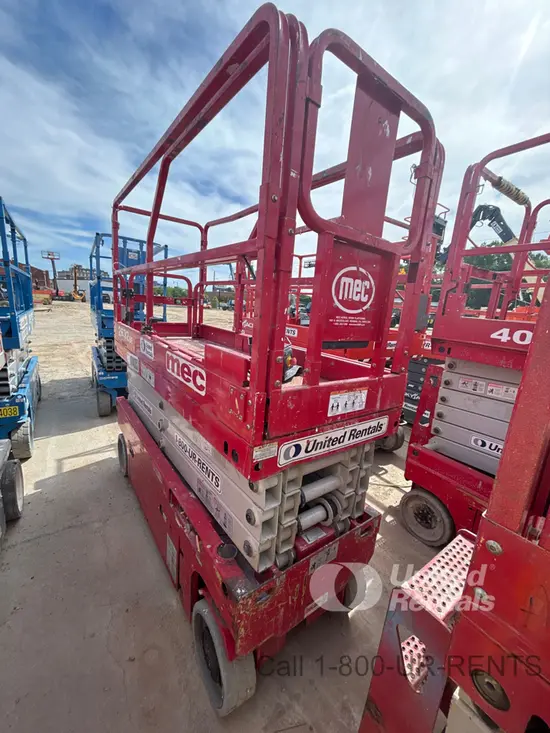 2018 MEC 2632SE Scissor Lift