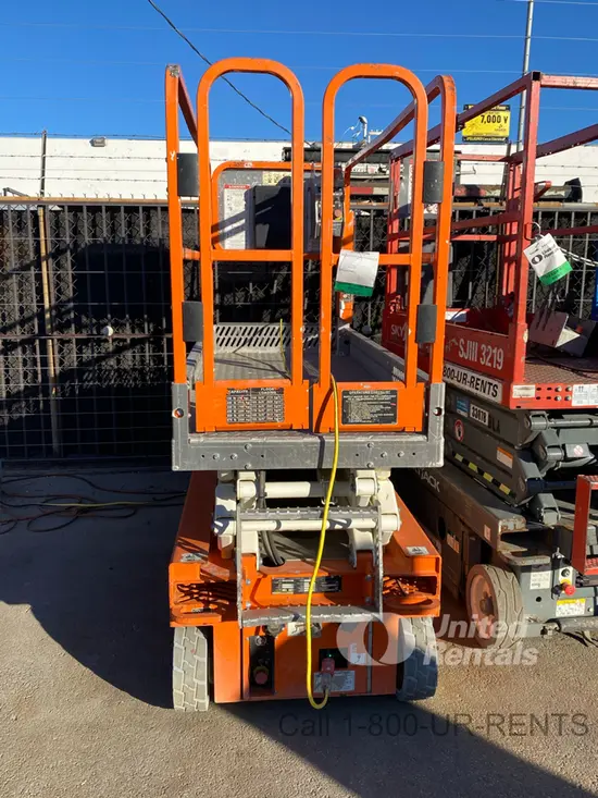 2019 Snorkel S3215L Scissor Lift
