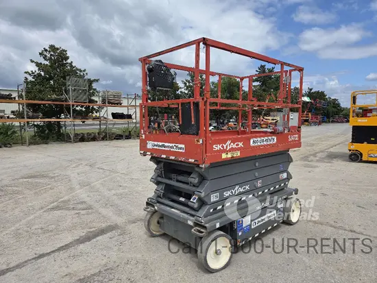 2020 Skyjack SJ4732 Scissor Lift