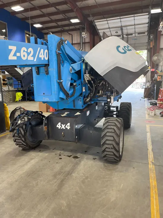 2016 Genie Z-62/40 Articulating Boom Lift