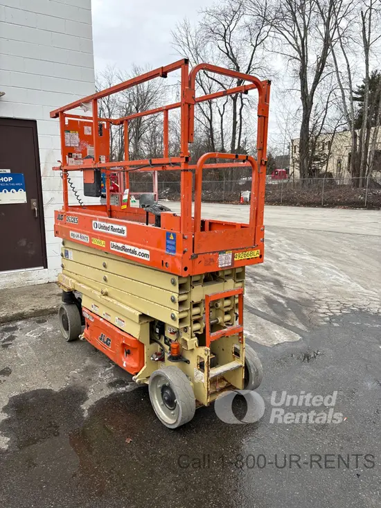2017 JLG 2632ES Scissor Lift