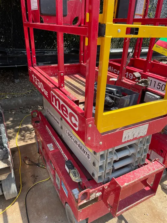 2018 MEC 1330SE Scissor Lift