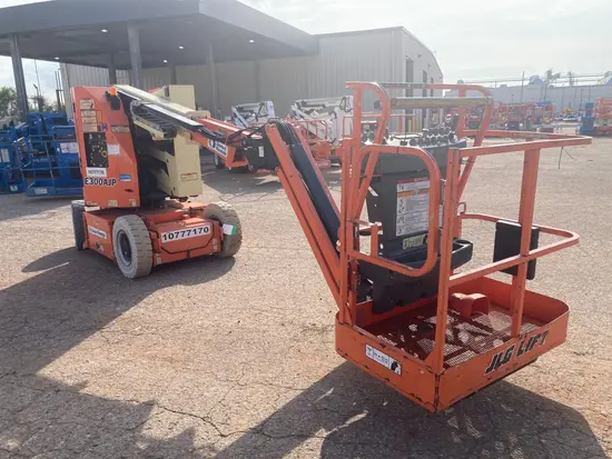 2018 JLG E300AJP Articulating Boom Lift