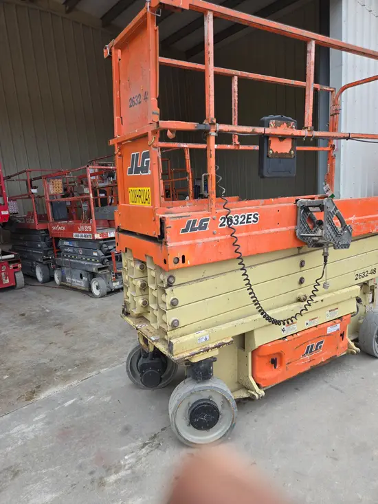 2017 JLG 2632ES Scissor Lift