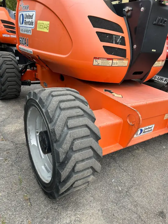 2017 JLG 600AJ Articulating Boom Lift