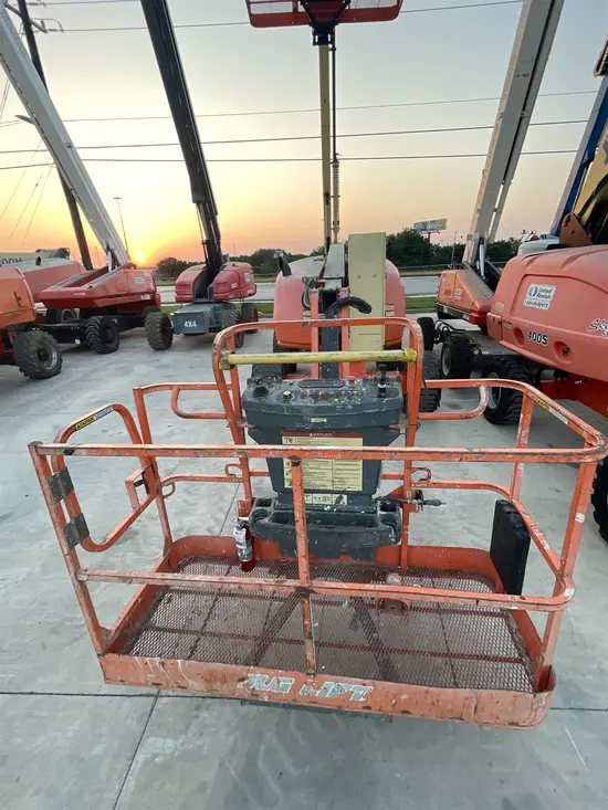 2016 JLG 450AJ Articulating Boom Lift