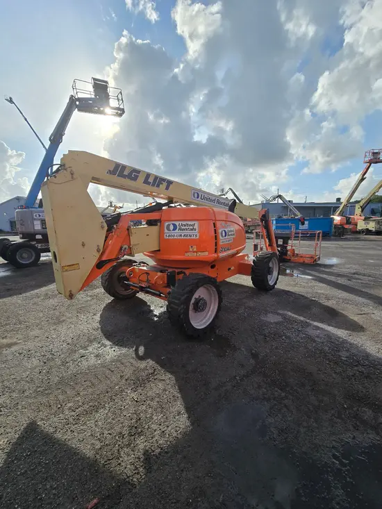 2016 JLG 600AJ Articulating Boom Lift