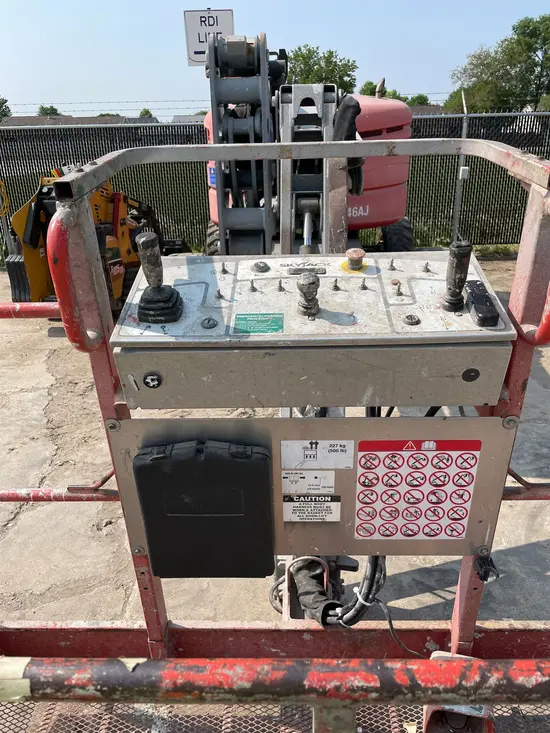 2015 Skyjack SJ46AJ Articulating Boom Lift