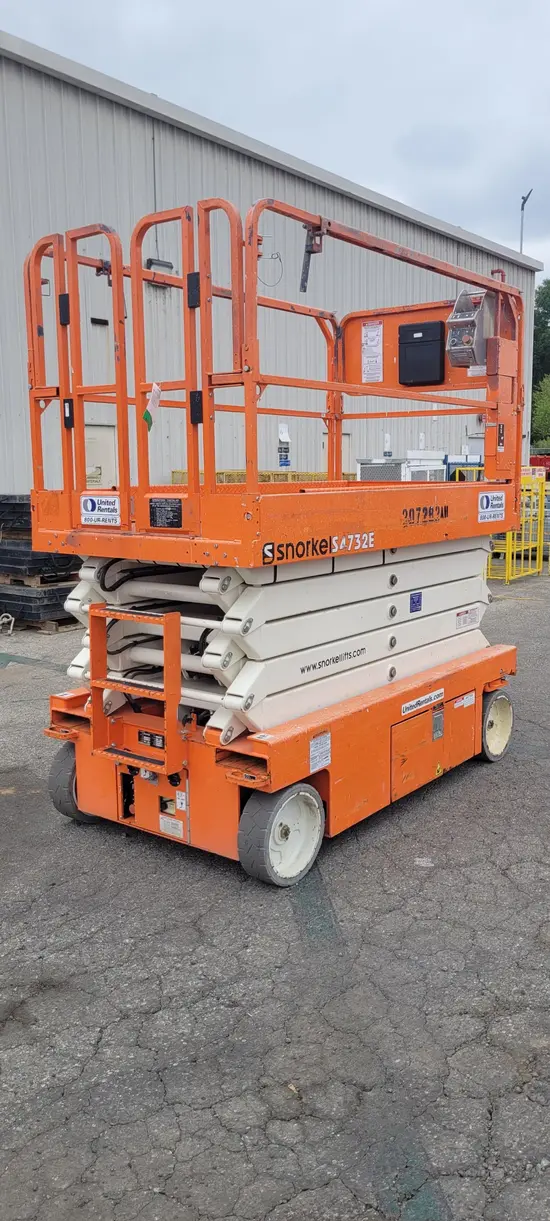 2018 Snorkel S4732E Scissor Lift