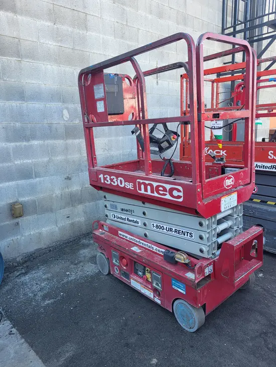 2018 MEC 1330SE Scissor Lift