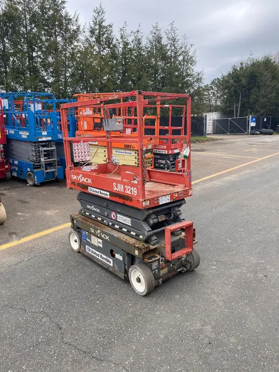 2018 Skyjack SJIII3219 Scissor Lift
