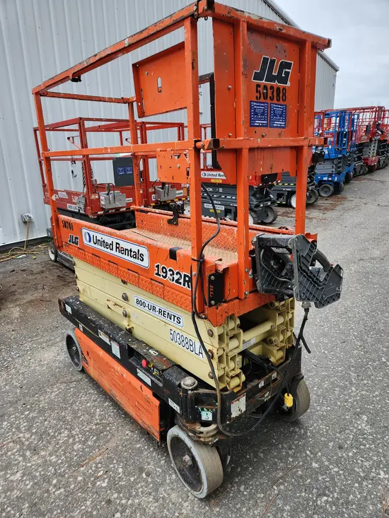 2017 JLG 1932R Scissor Lift