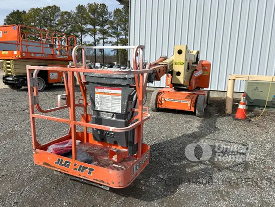 2016 JLG E400AJPN Articulating Boom Lift