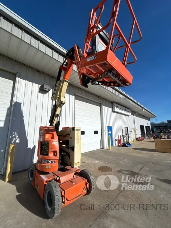 2014 JLG E300AJP Articulating Boom Lift