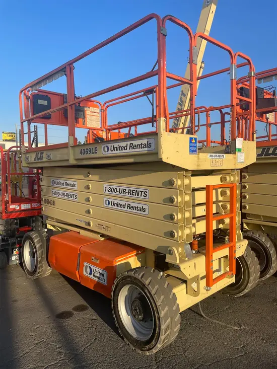 2017 JLG 4069LE Scissor Lift