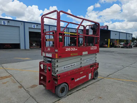 2017 MEC 2632SE Scissor Lift