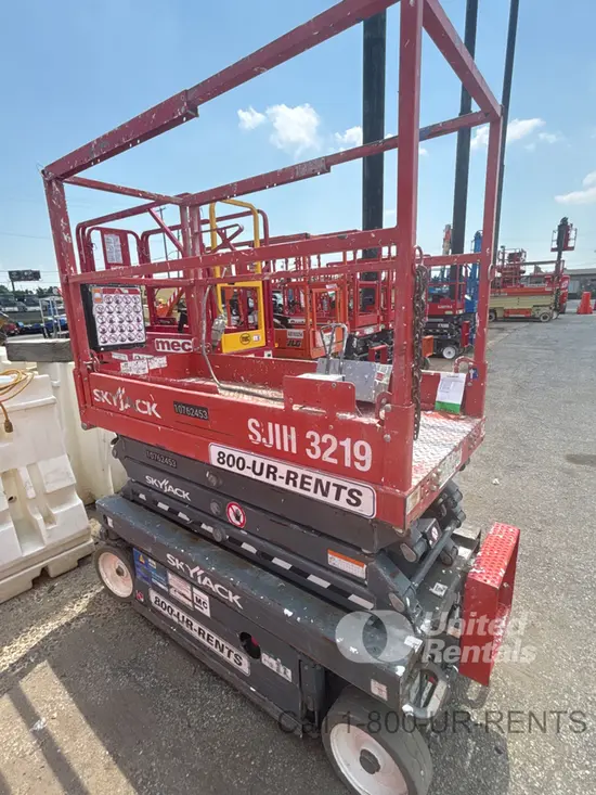 2018 Skyjack SJIII3219 Scissor Lift