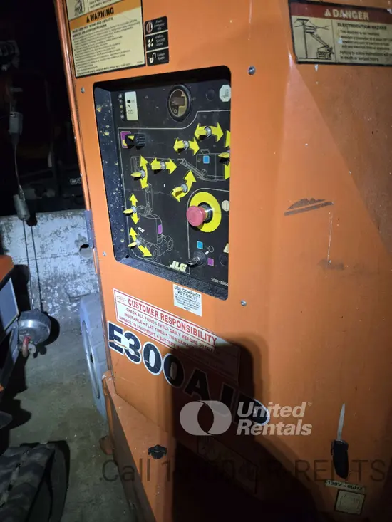 2016 JLG E300AJP Articulating Boom Lift