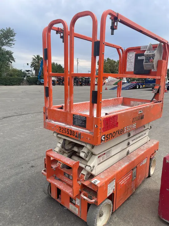 2019 Snorkel S3219E Scissor Lift