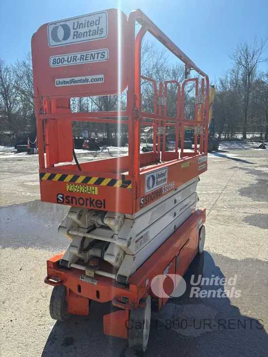 2019 Snorkel S3226E Scissor Lift