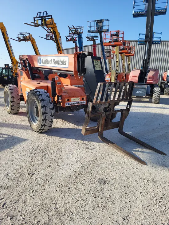 2019 SKYTRAK 6042 Forklift