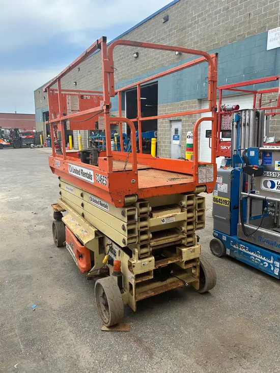 2017 JLG 3246ES Scissor Lift