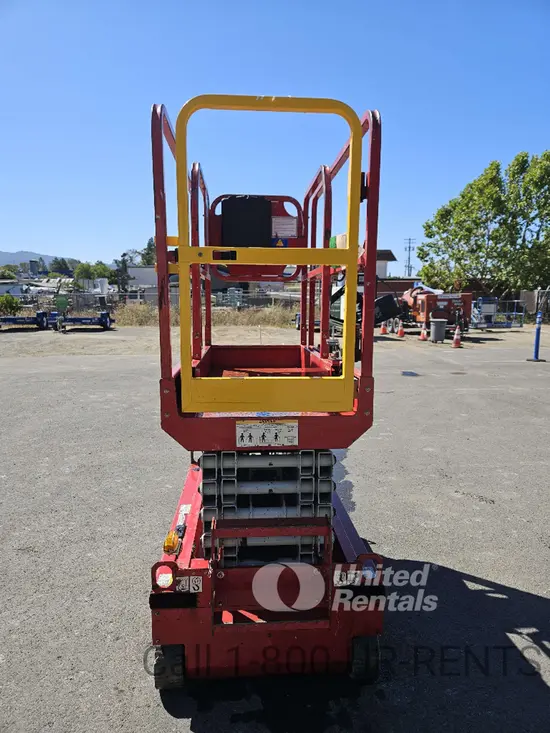 2019 MEC MICRO 19 Scissor Lift
