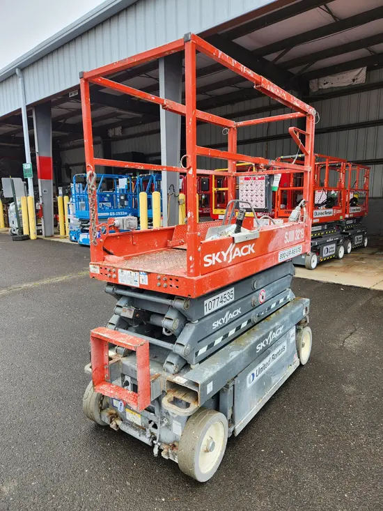 2018 Skyjack SJIII3219 Scissor Lift