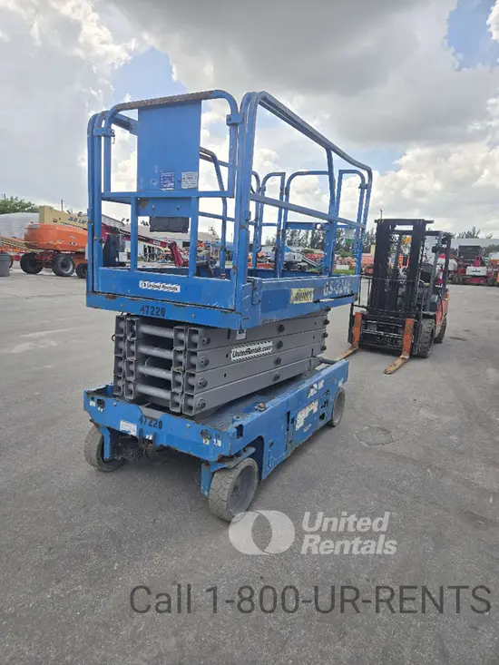 2017 Genie GS-3246 Scissor Lift