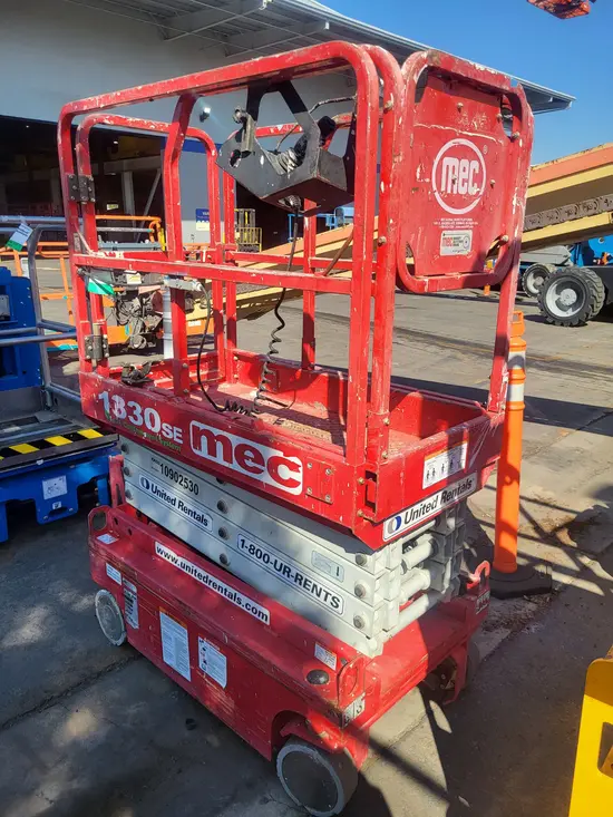 2019 MEC 1330SE Scissor Lift
