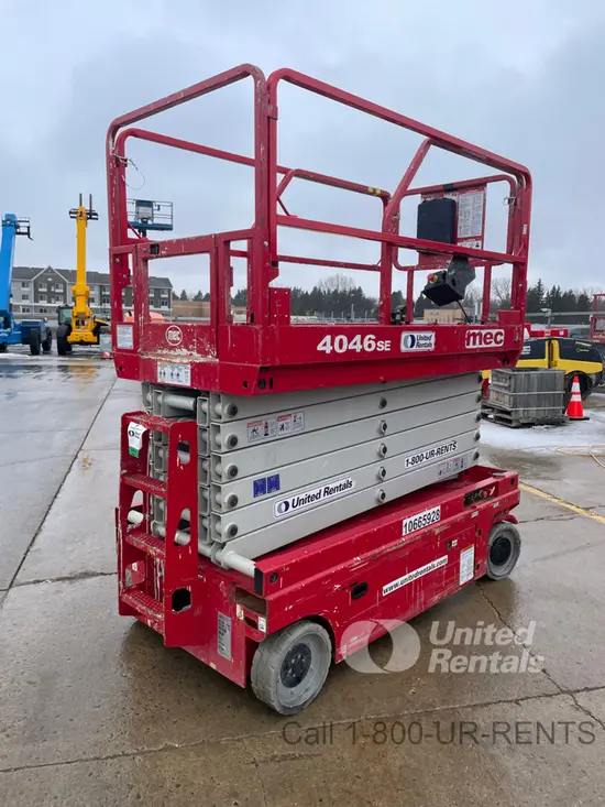 2017 MEC 4046SE Scissor Lift