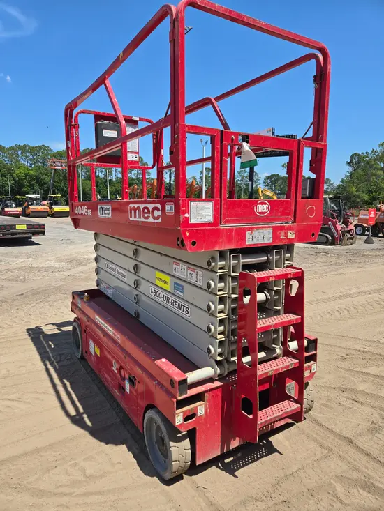 2018 MEC 4046SE Scissor Lift