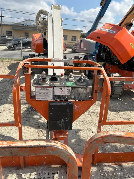 2019 Snorkel 660SJ Boom Lift