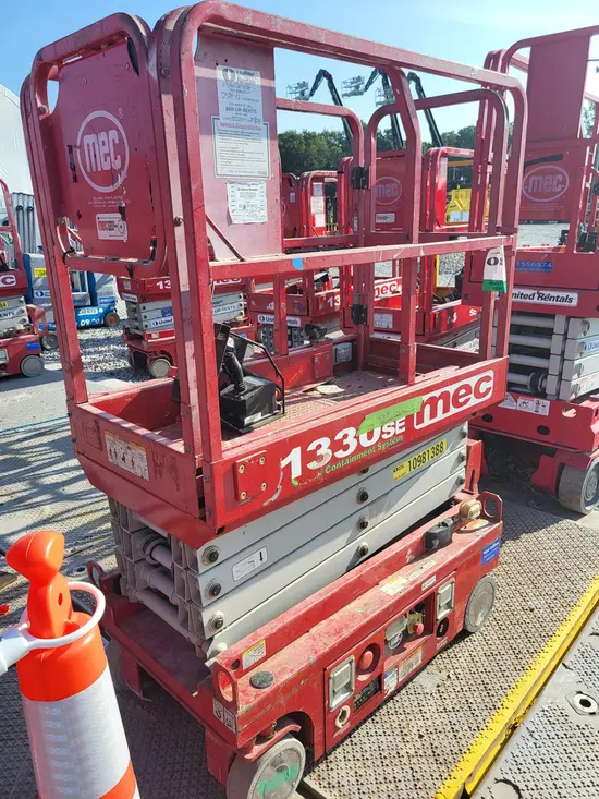 2019 MEC 1330SE Scissor Lift