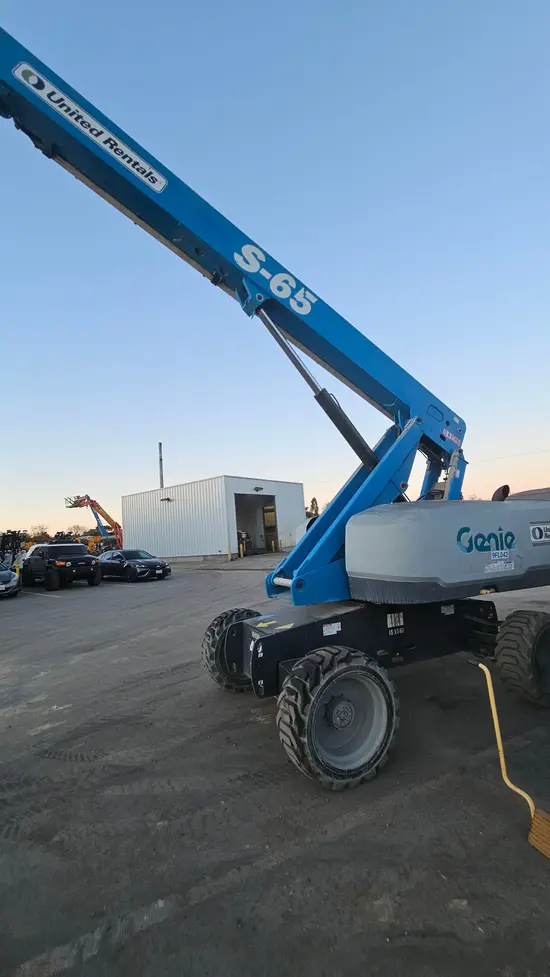2015 Genie S-65 Boom Lift