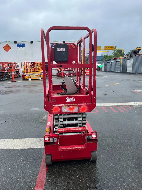 2018 MEC 1330SE Scissor Lift