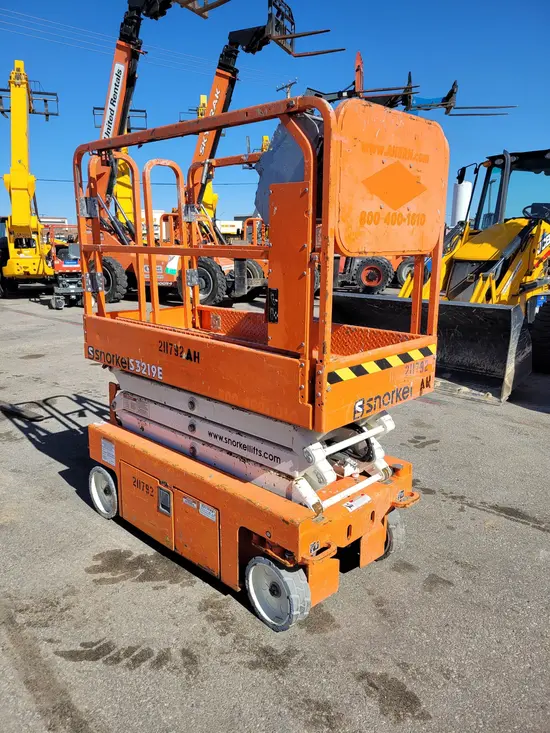 2018 Snorkel S3219E Scissor Lift