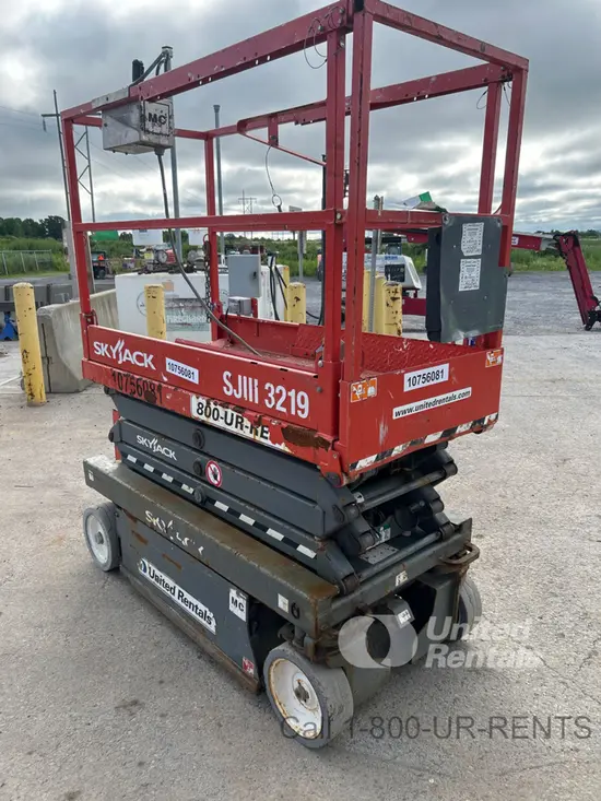 2018 Skyjack SJIII3219 Scissor Lift
