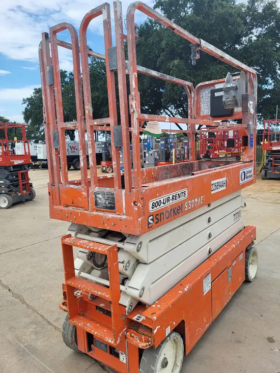 2019 Snorkel S3226E Scissor Lift