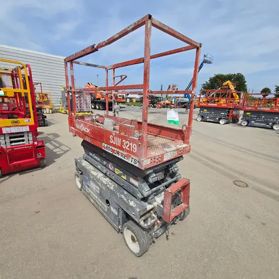 2018 Skyjack SJIII3219 Scissor Lift