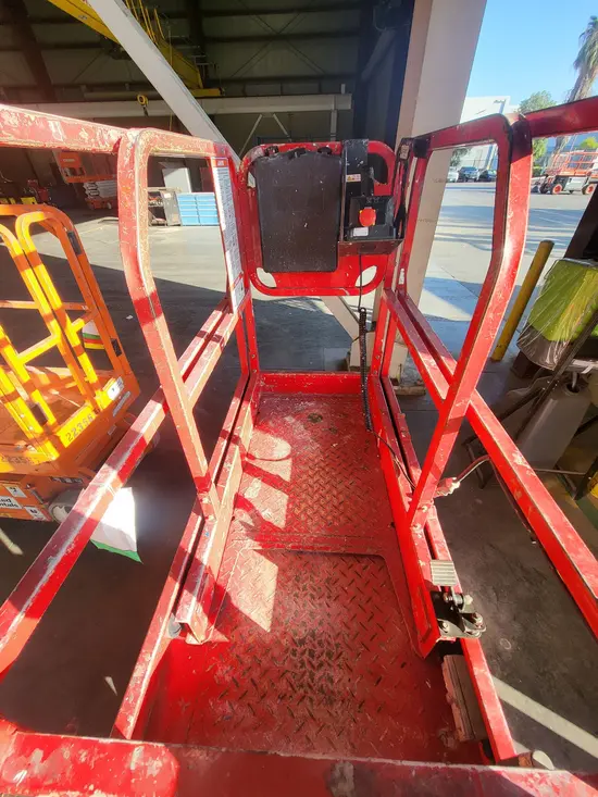 2018 MEC 1330SE Scissor Lift