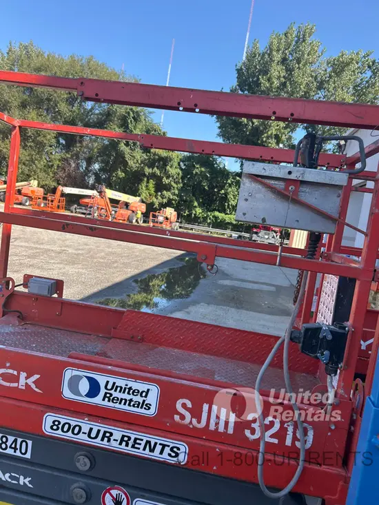 2018 Skyjack SJIII3219 Scissor Lift