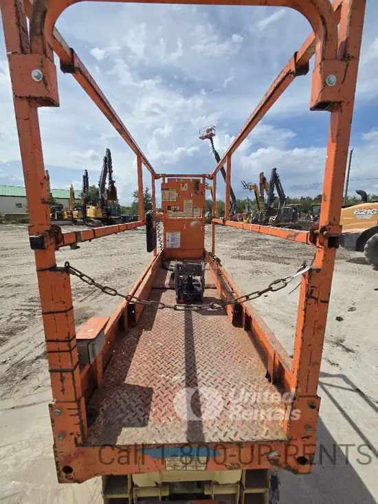 2017 JLG 2632ES Scissor Lift