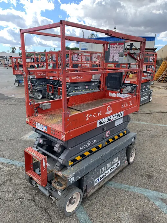 2015 Skyjack SJIII3219 Scissor Lift