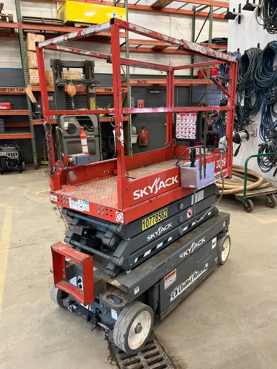 2018 Skyjack SJIII3219 Scissor Lift