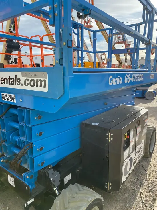 2017 Genie GS-4069 Scissor Lift